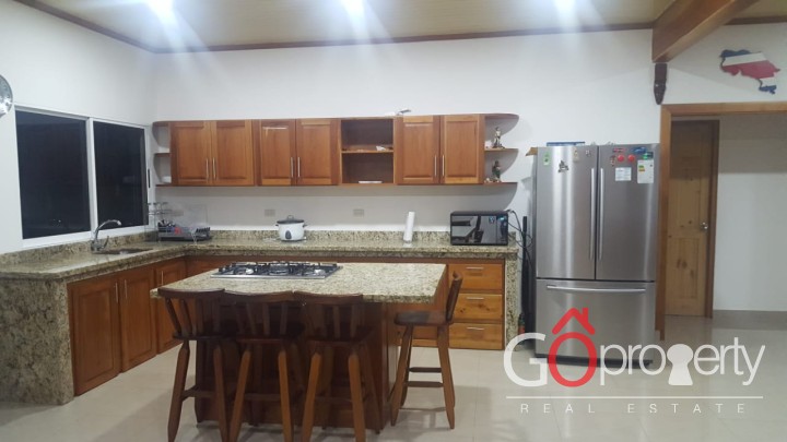 Se vende casa en Residencial Pez Vela, Quebrada Ganado